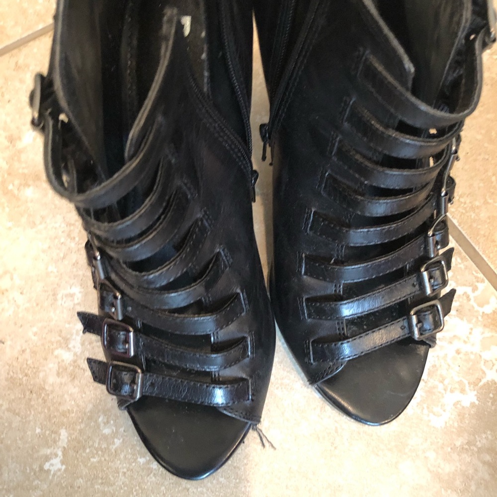 Black heeled sandals